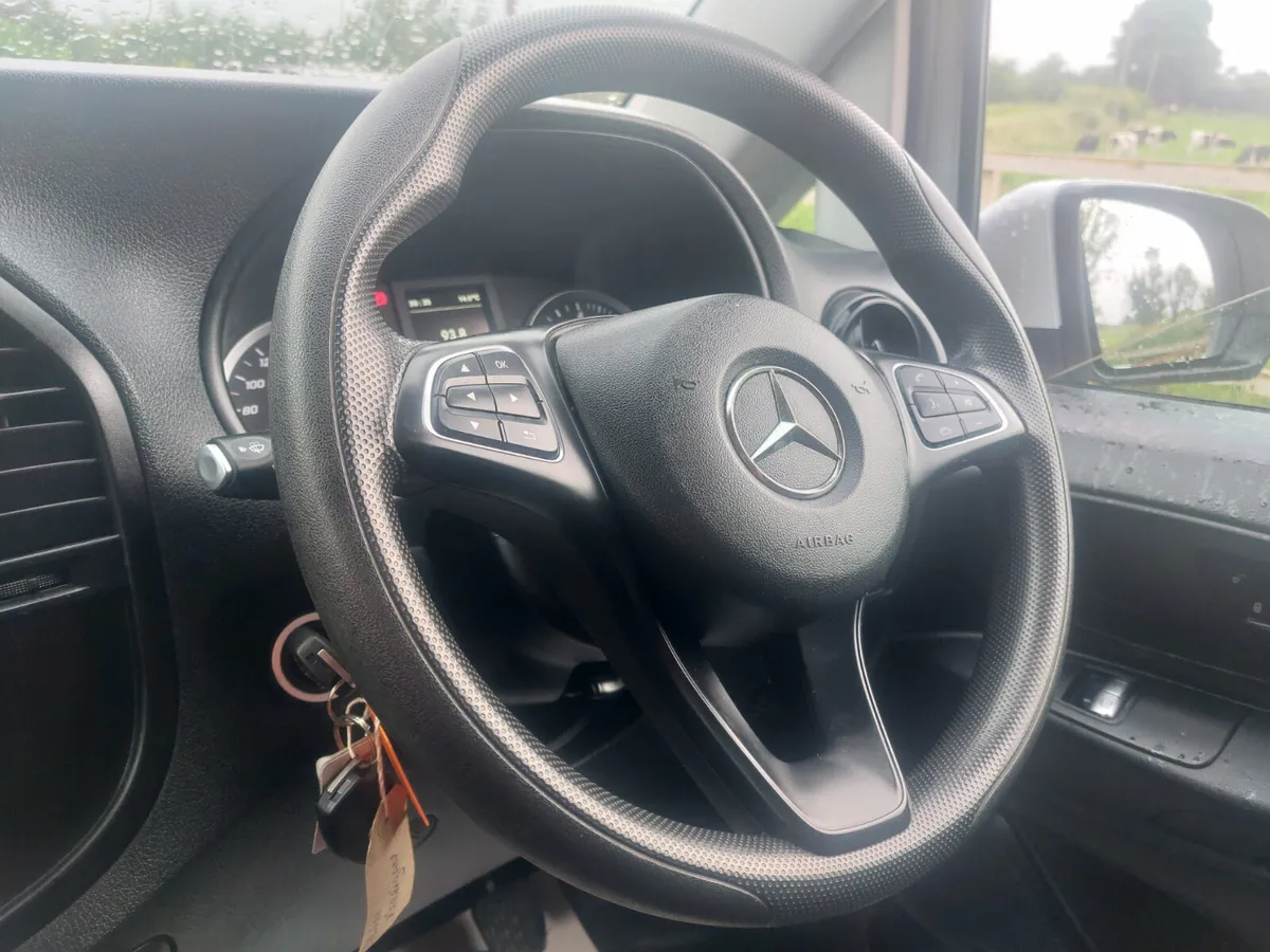 MERCEDES-BENZ VITO 2021' 96K KMS - Image 4