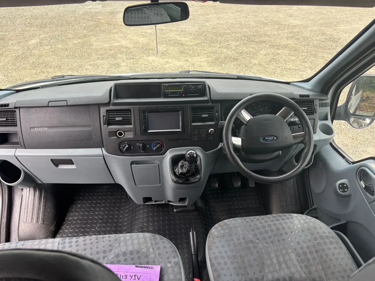 Minibus - Image 3