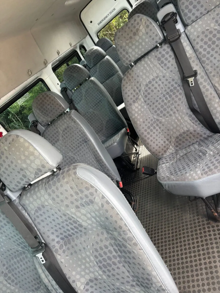 Minibus - Image 4