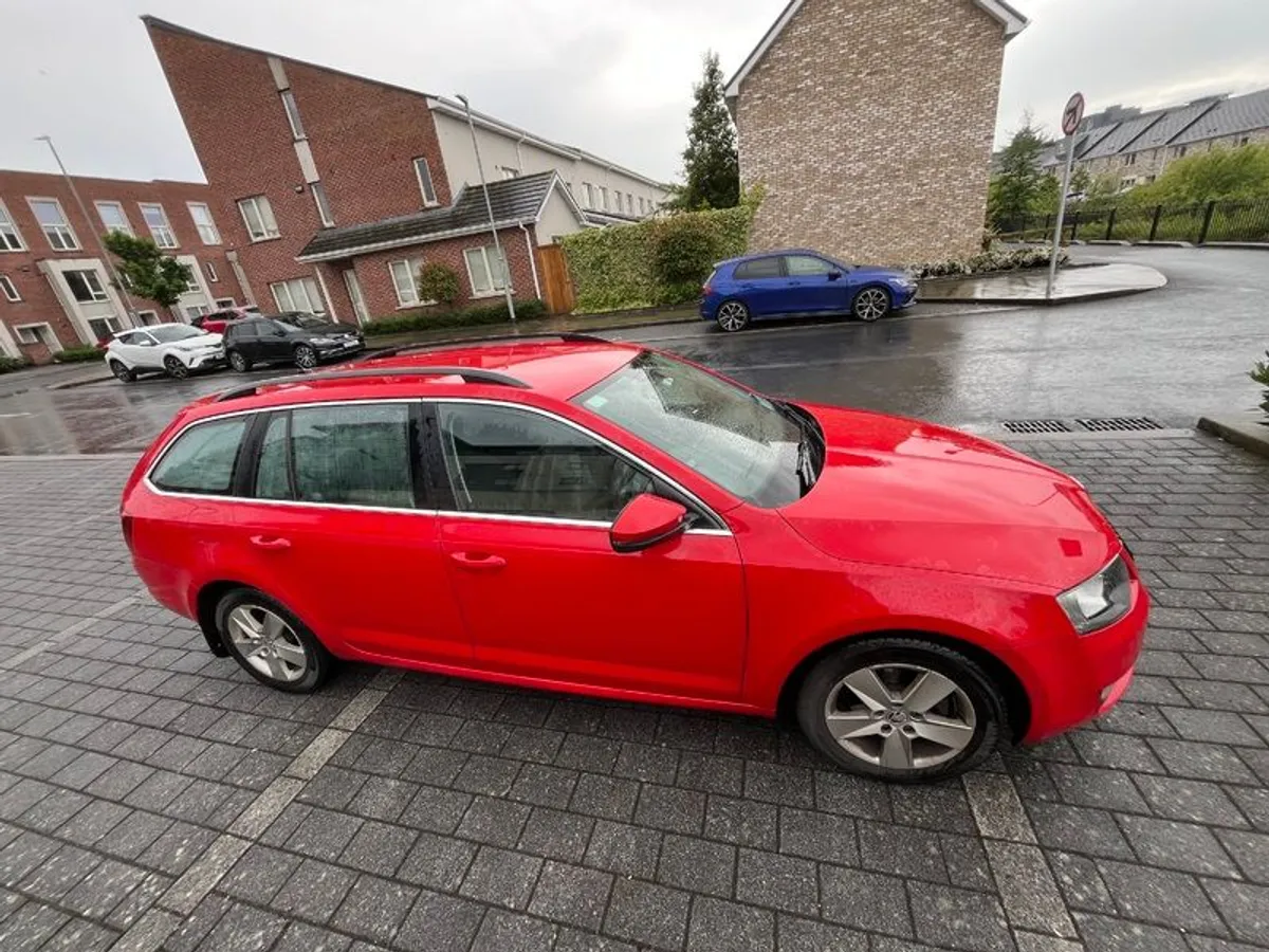 2016 Skoda Octavia - Image 2