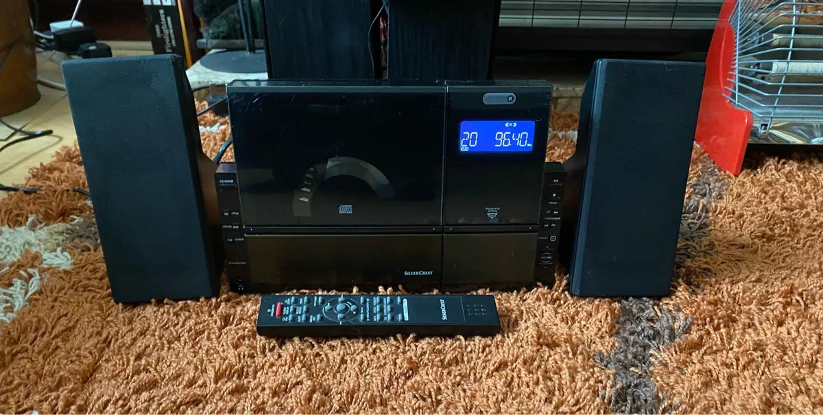 Hifi Stereo with CD, Radio, iPod Dock, AUX, USB RC - Image 1