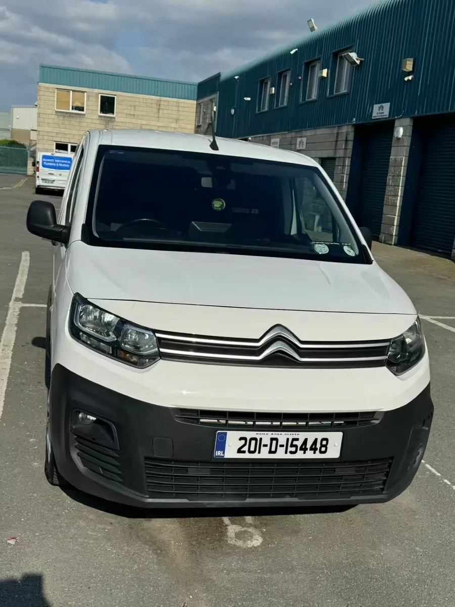 Citroen Berlingo 2020 - Image 2