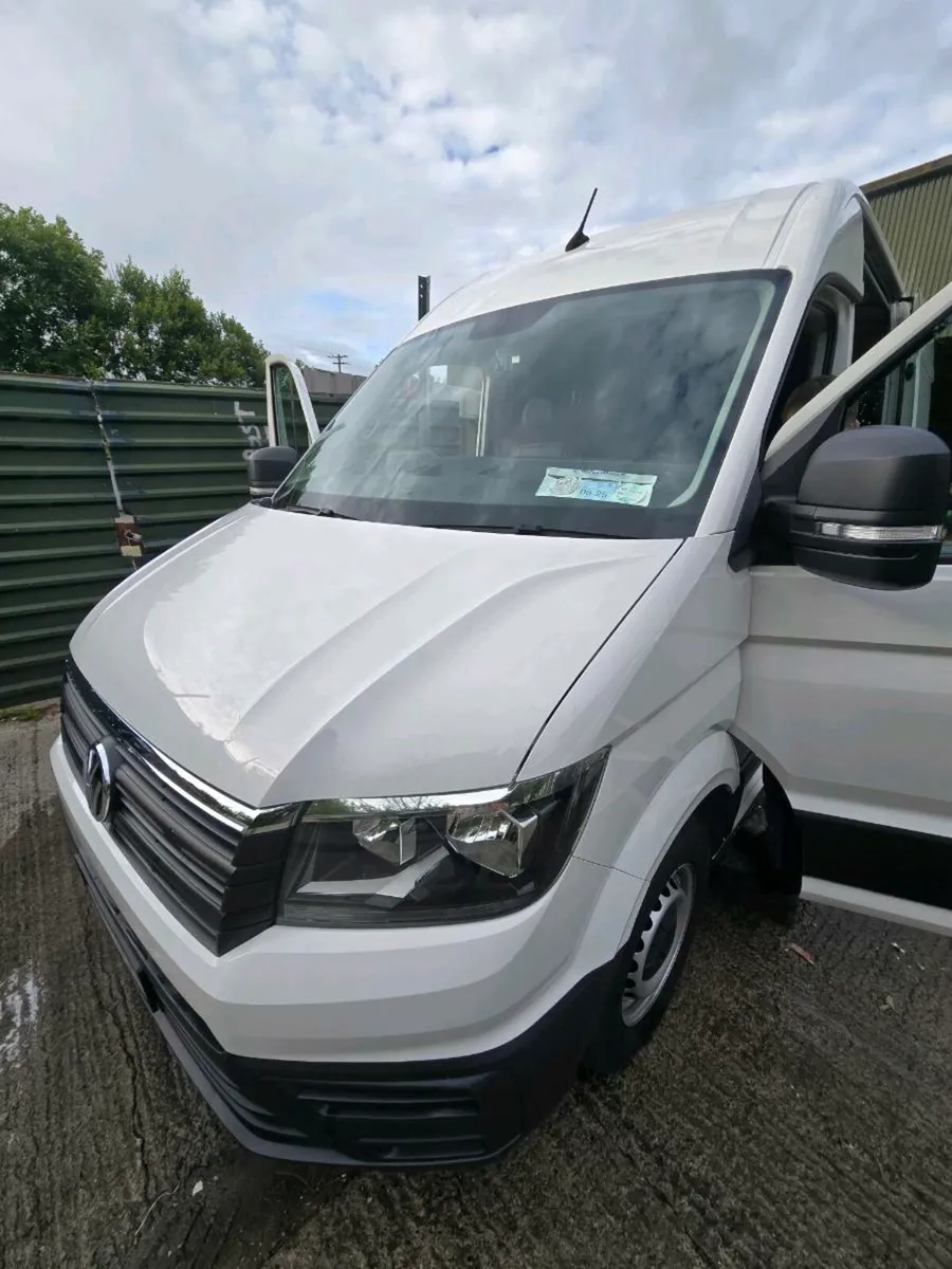 VOLKSWAGEN CRAFTER - Image 1