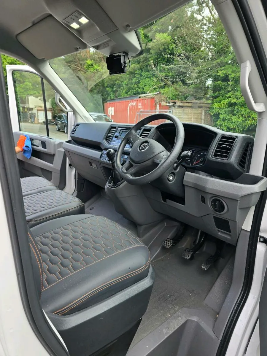 VOLKSWAGEN CRAFTER - Image 3