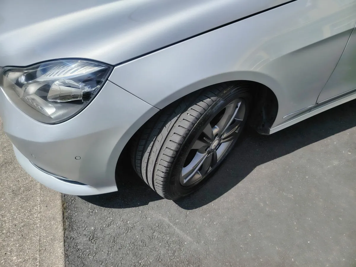 2014 Mercedes-Benz E-Class Auto - Image 3