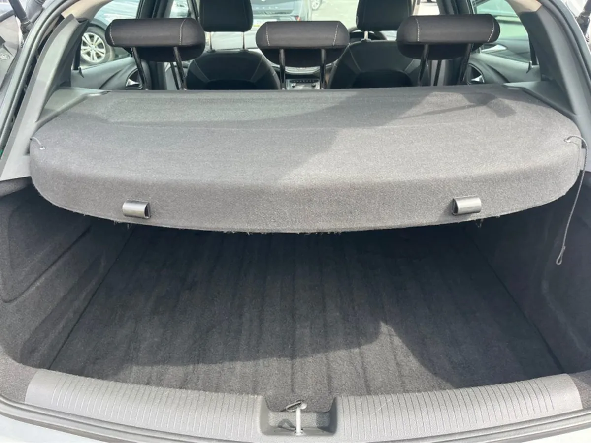 Opel Astra E 1.4t 150PS 5DR Auto - Image 4