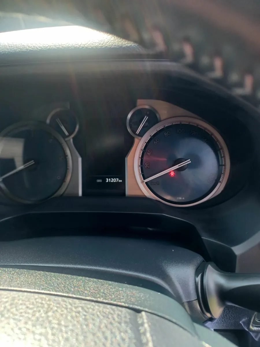 Toyota Land Cruiser 2022 - Image 3