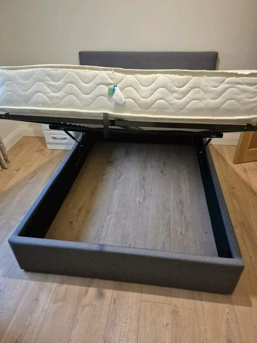 Double bed and mattress - Image 2