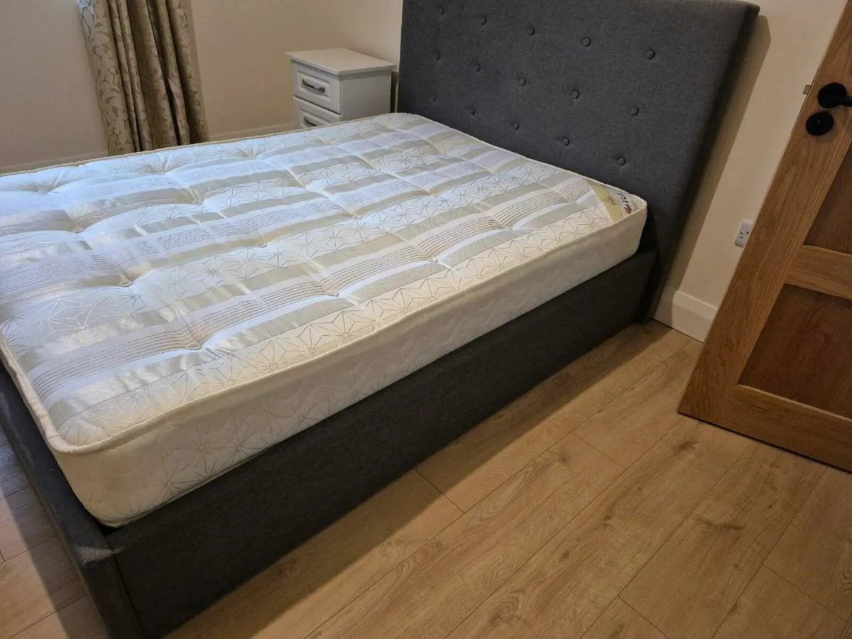 Double bed and mattress - Image 3