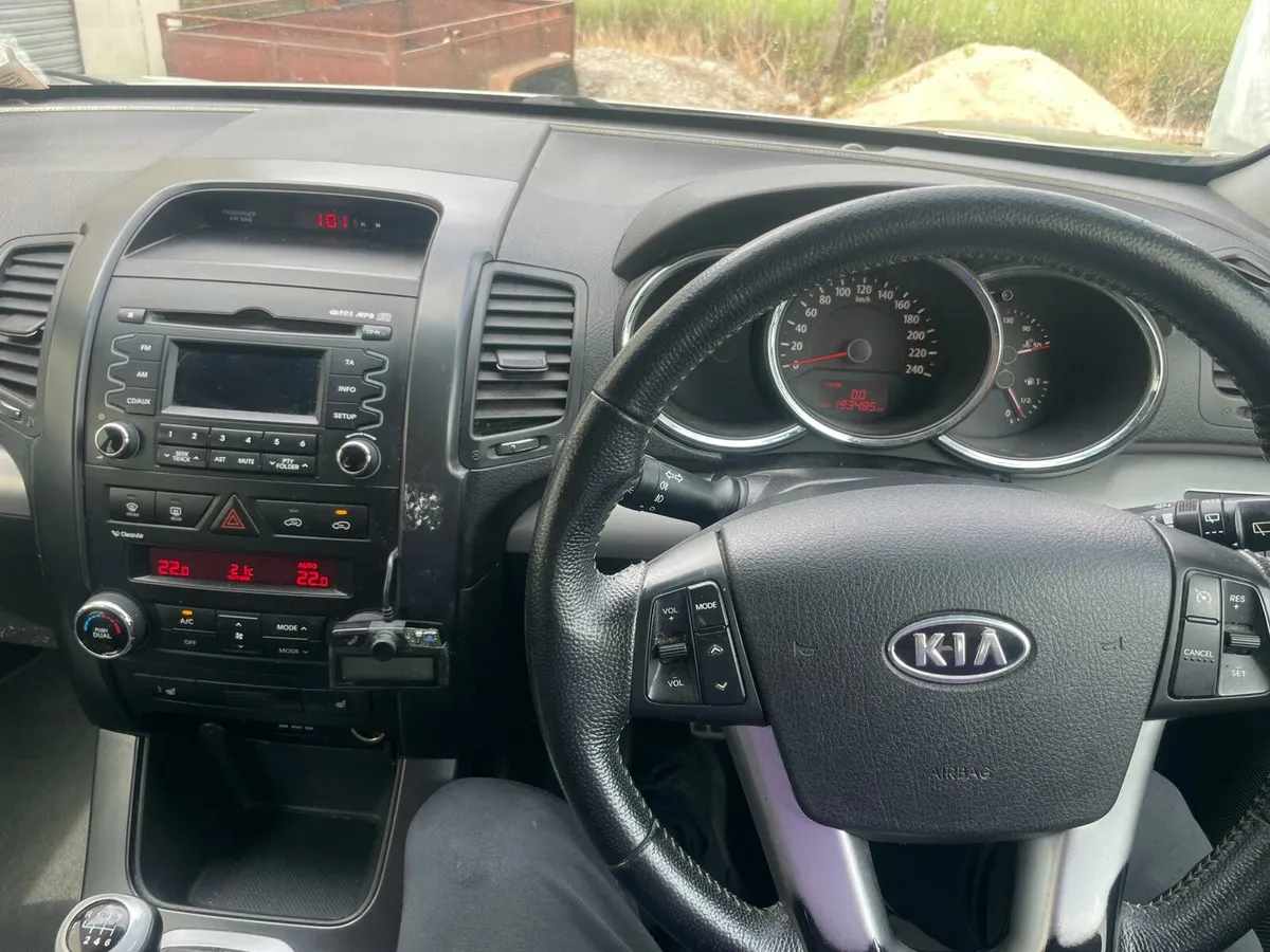 Kia sorento - Image 4