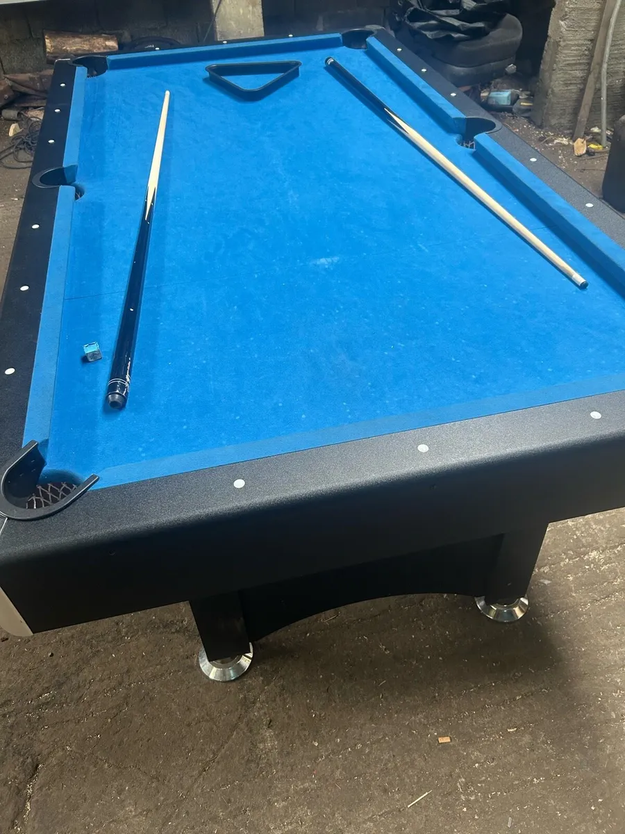 Pool table - Image 4
