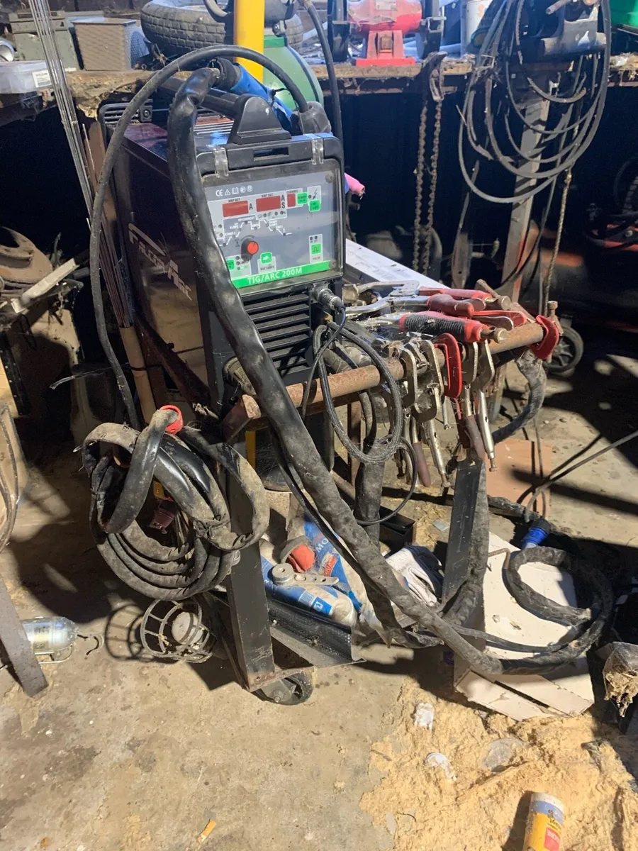 200 amp Tig/stick welder plasma cutter - Image 2