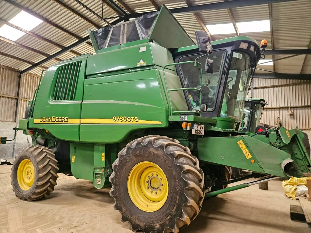John Deere Combine - Image 2
