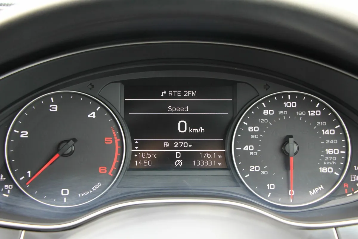 A6 S Line Auto 177bhp * Full service history - Image 4