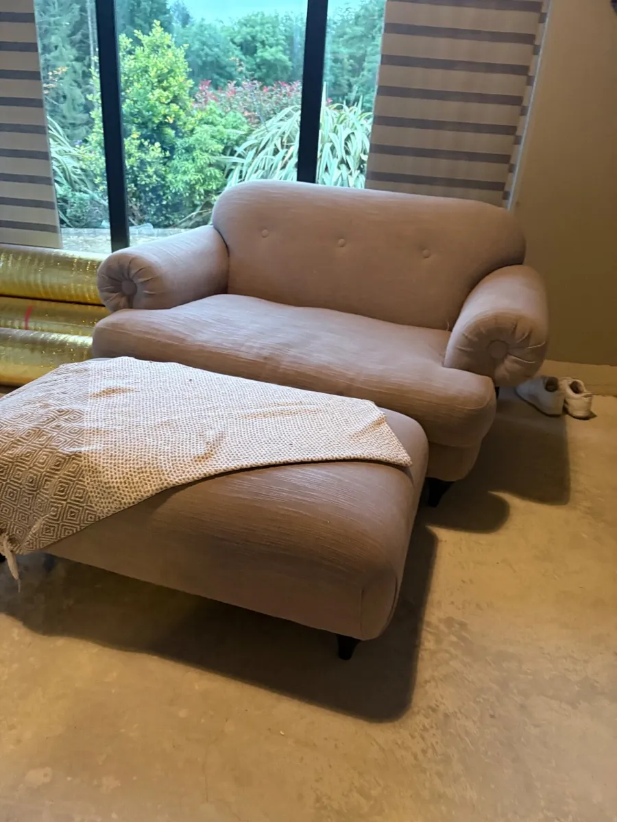 Love chair & foot stool - Image 1