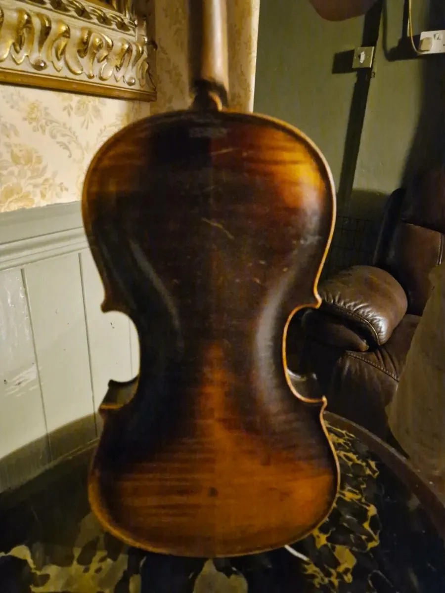 Violin - Image 4