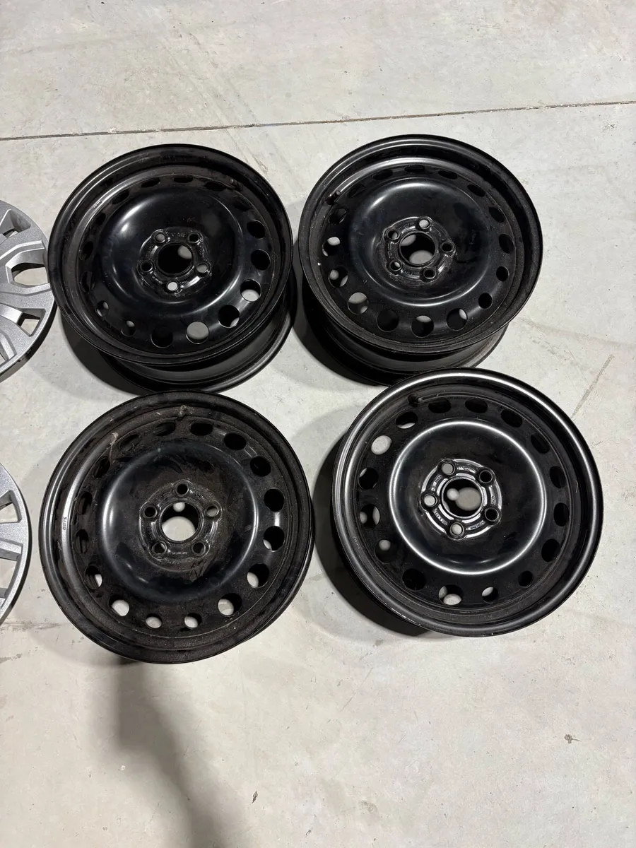 New Ford steel wheels and hub caps - Image 3