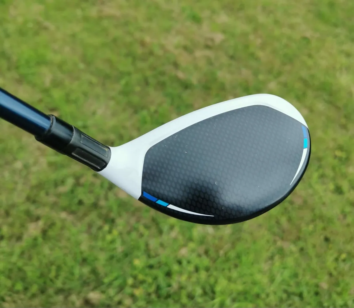 Taylormade SIM2 Max 4 hybrid, 
22 degree loft - Image 2