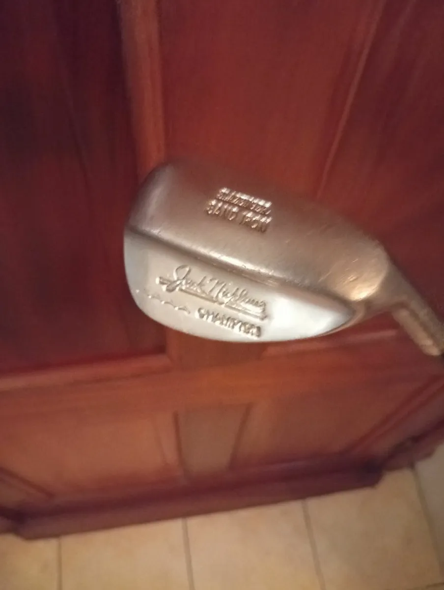 Jack Nicklaus 1971 Sand Iron Slazenger Forged - Image 2