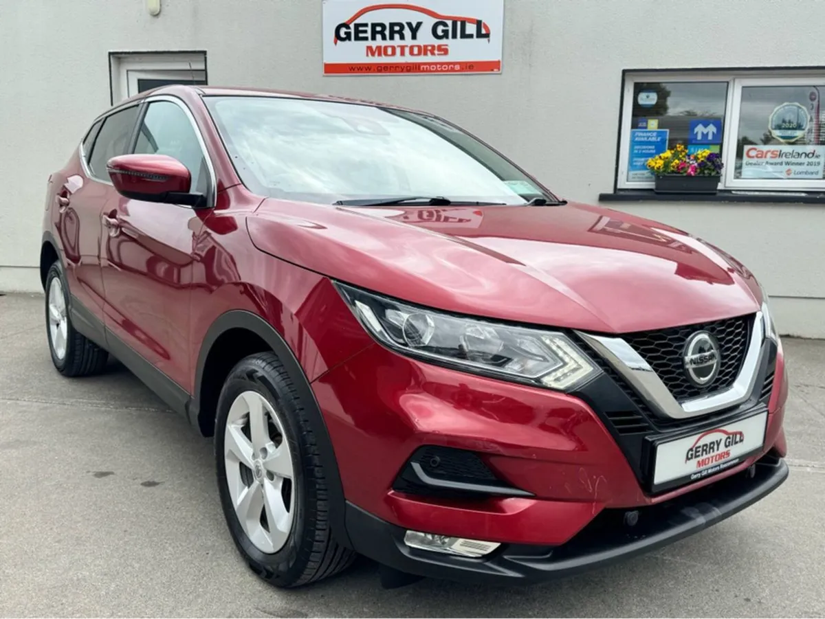 Nissan QASHQAI 1.5 DCI N-connecta 5DR 110PS - Image 1