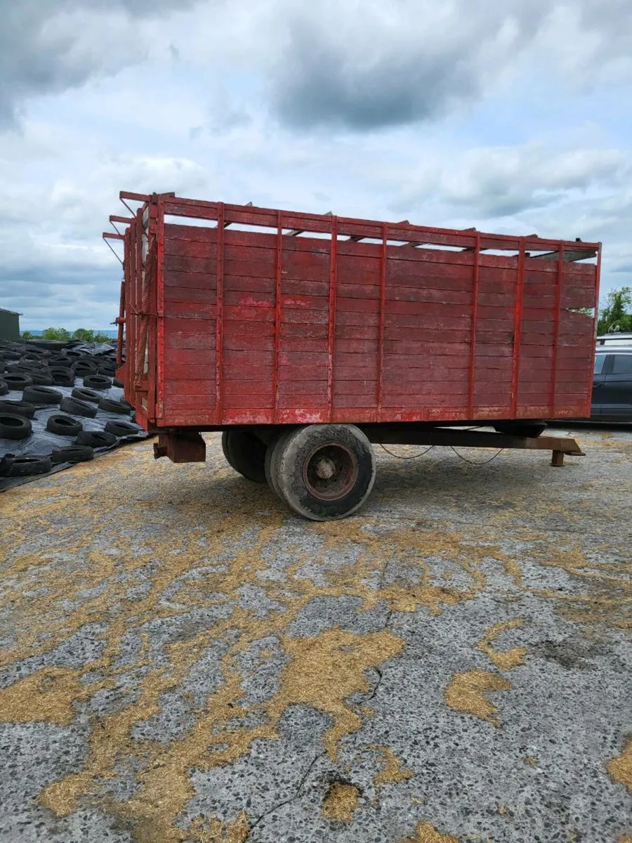 Cattle trailer - Image 2
