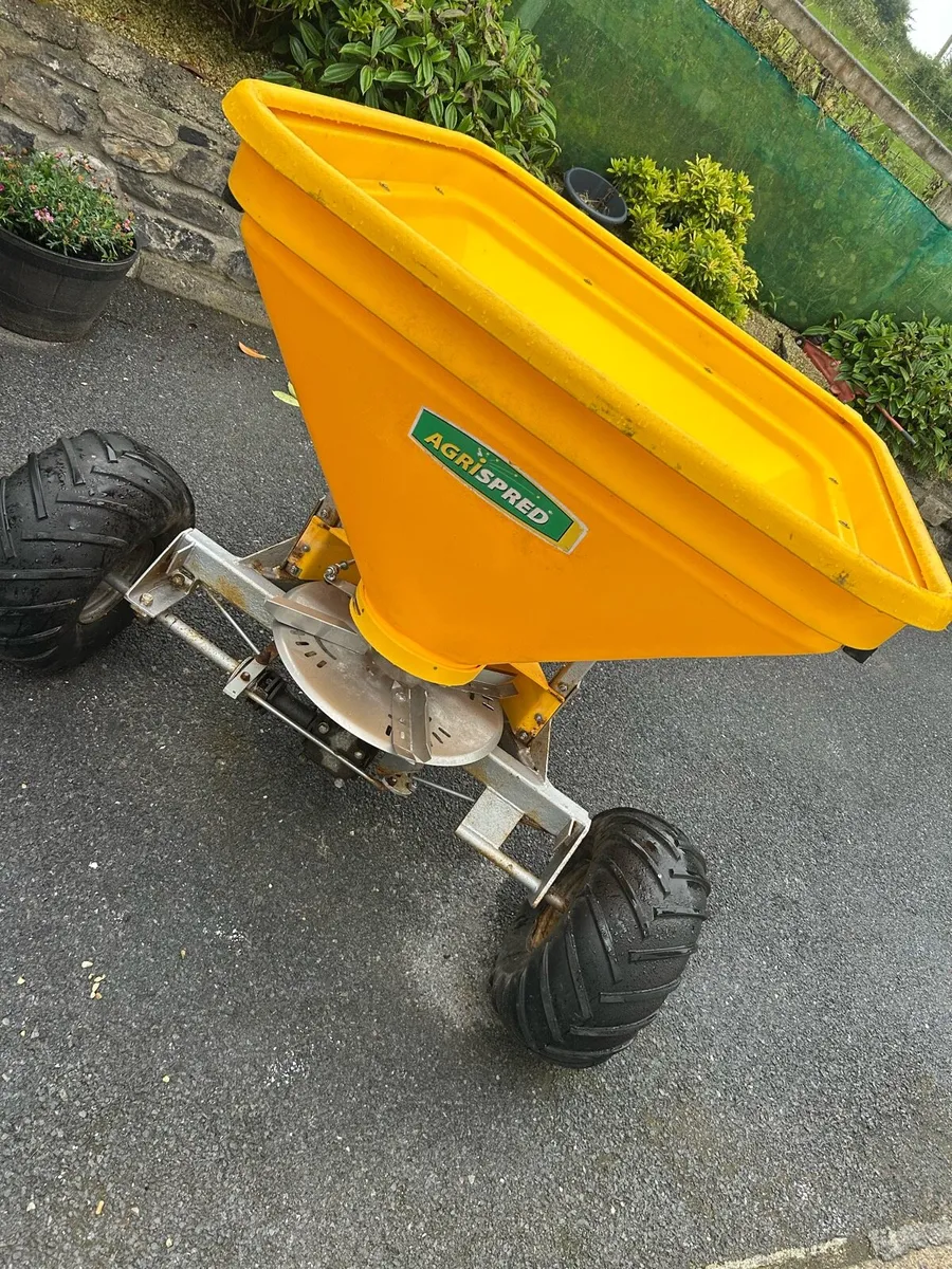 Quad spreader - Image 1