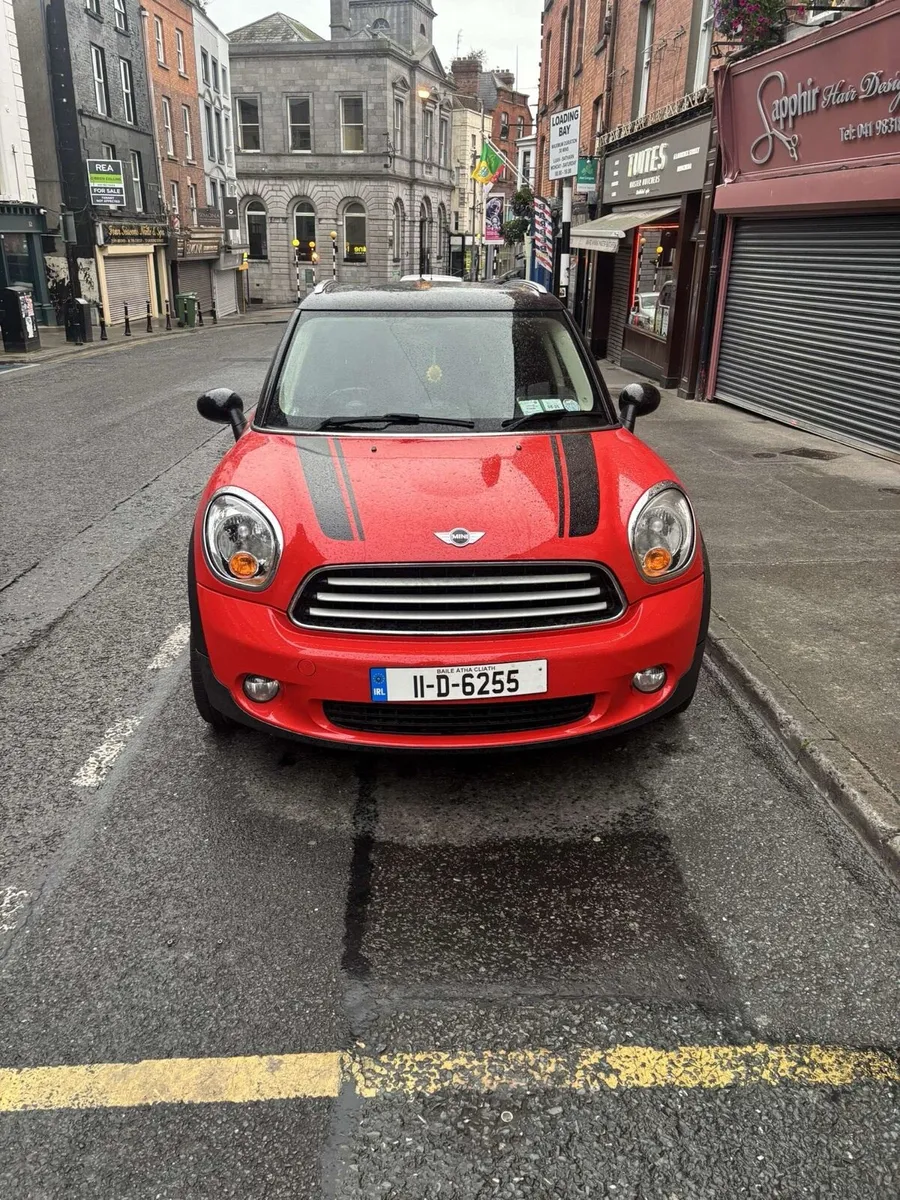 2011 mini countryman - Image 1