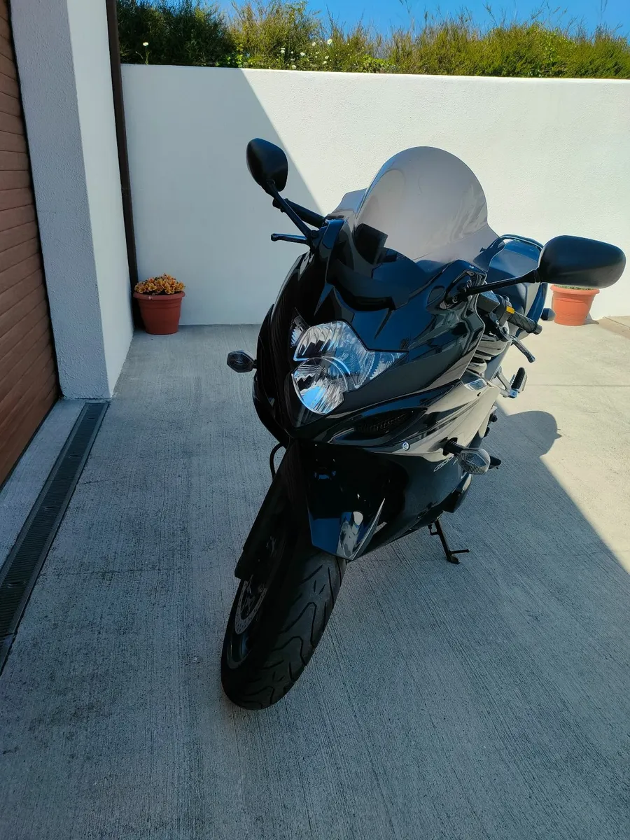 Suzuki GSF 650F 2012 - Image 2