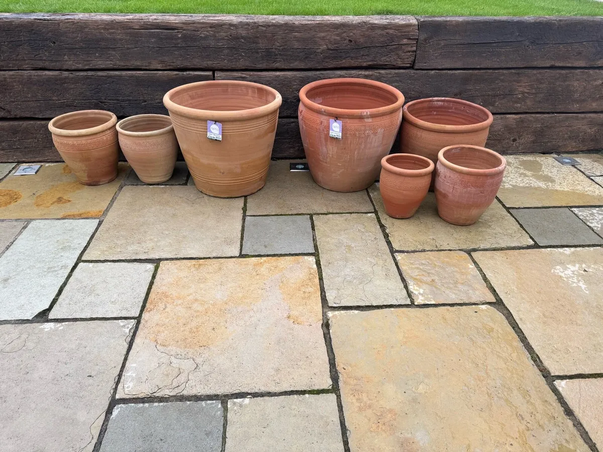 Garden pots - Image 1
