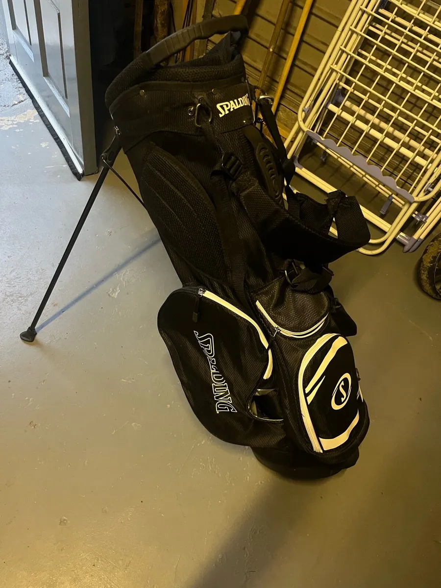 Golf Bag and Trolley - Image 1