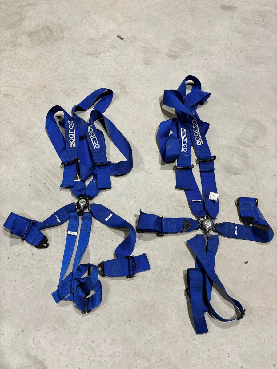 Sparco 6 point harness - Image 1