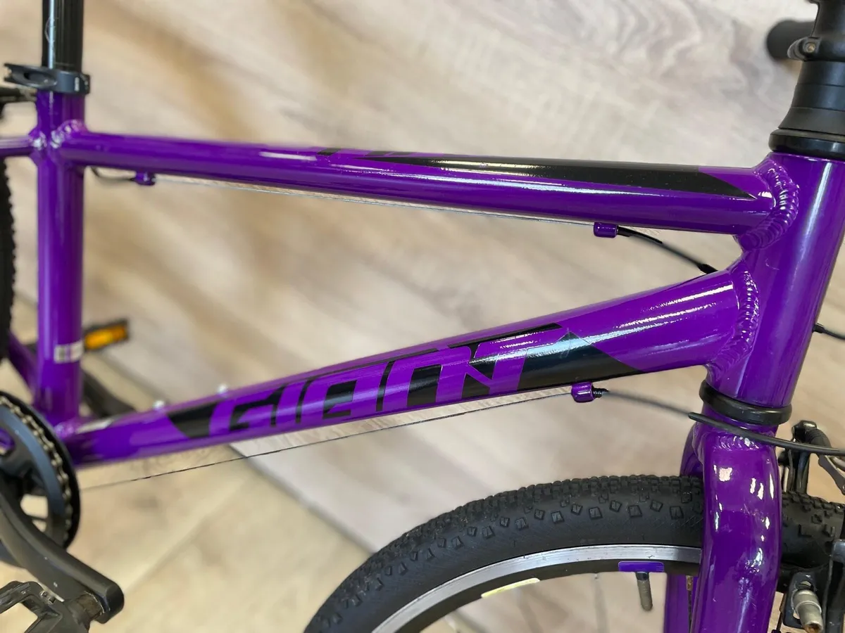 Giant arx (like new) - Image 2