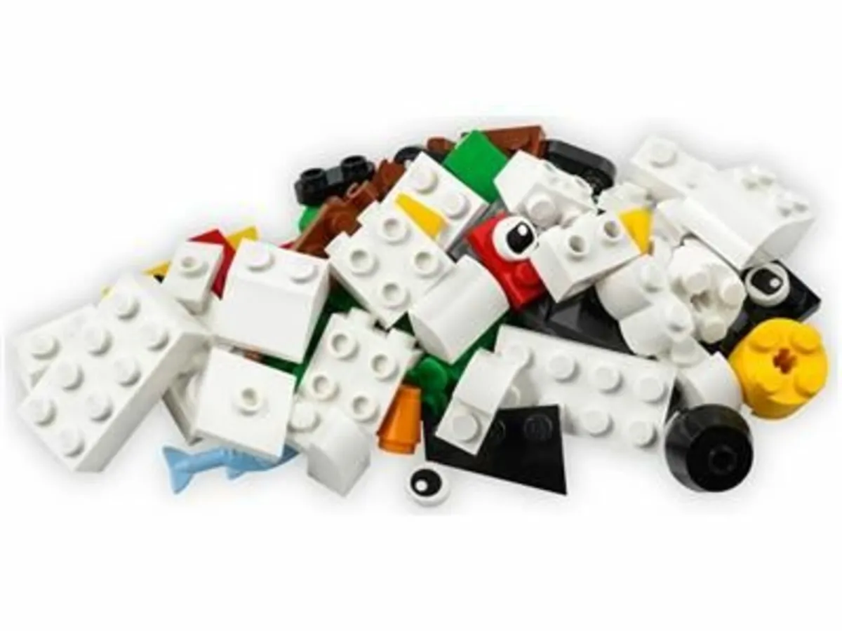LEGO Creative White Bricks -  retired set - Image 2