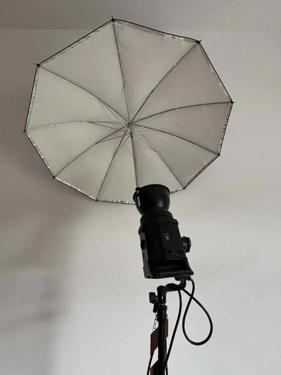 All photography studio equipment for sale - Image 2