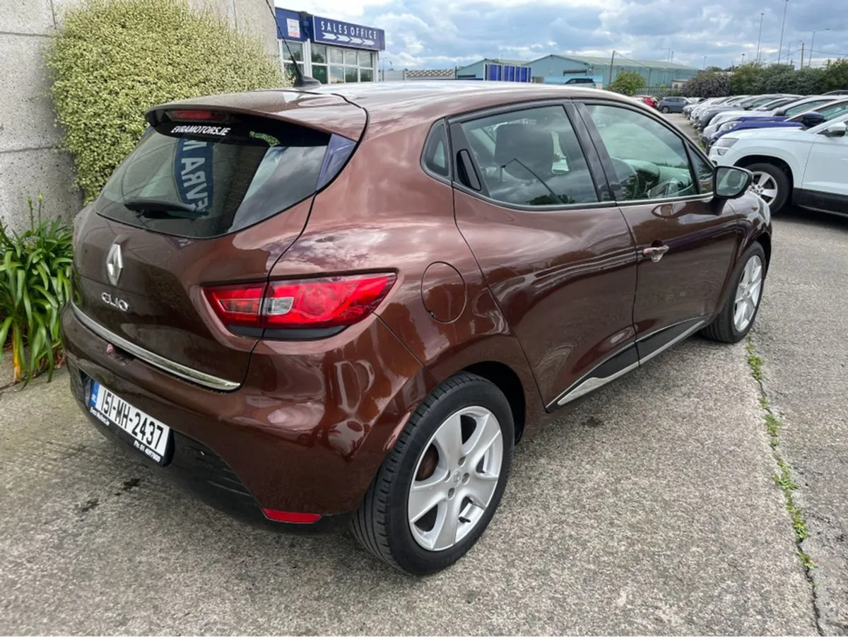 Renault Clio IV Dynamique 1.2 Petrol //low Miles// - Image 4