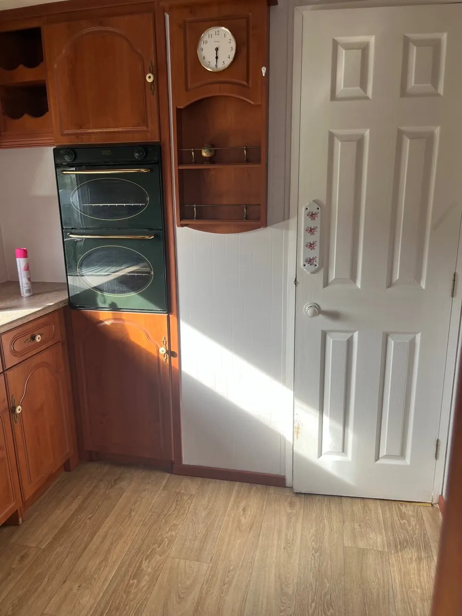 Mobile home double glazed - Image 1