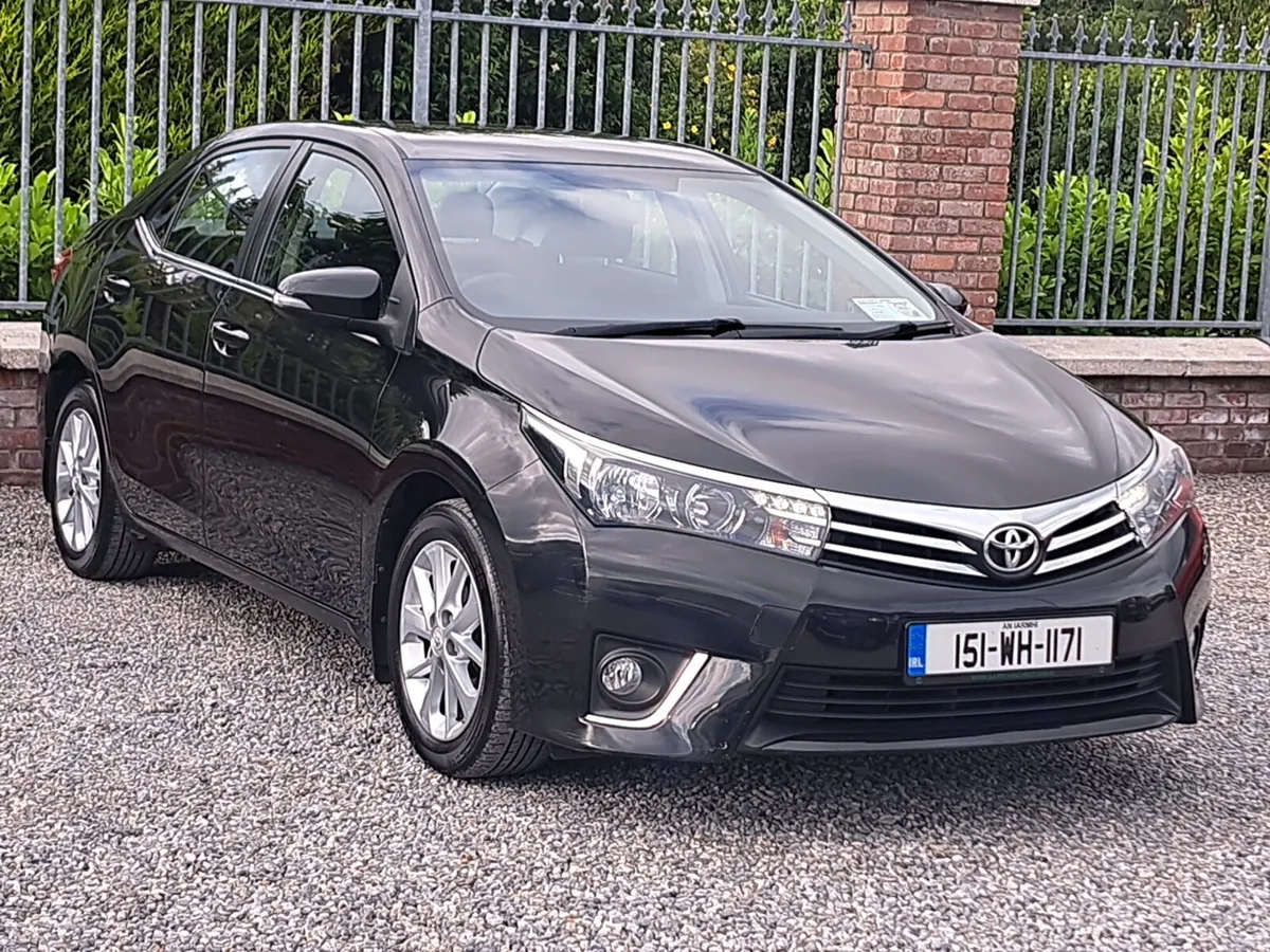 Toyota Corolla Saloon Luna Model 1.4 Diesel - Image 2