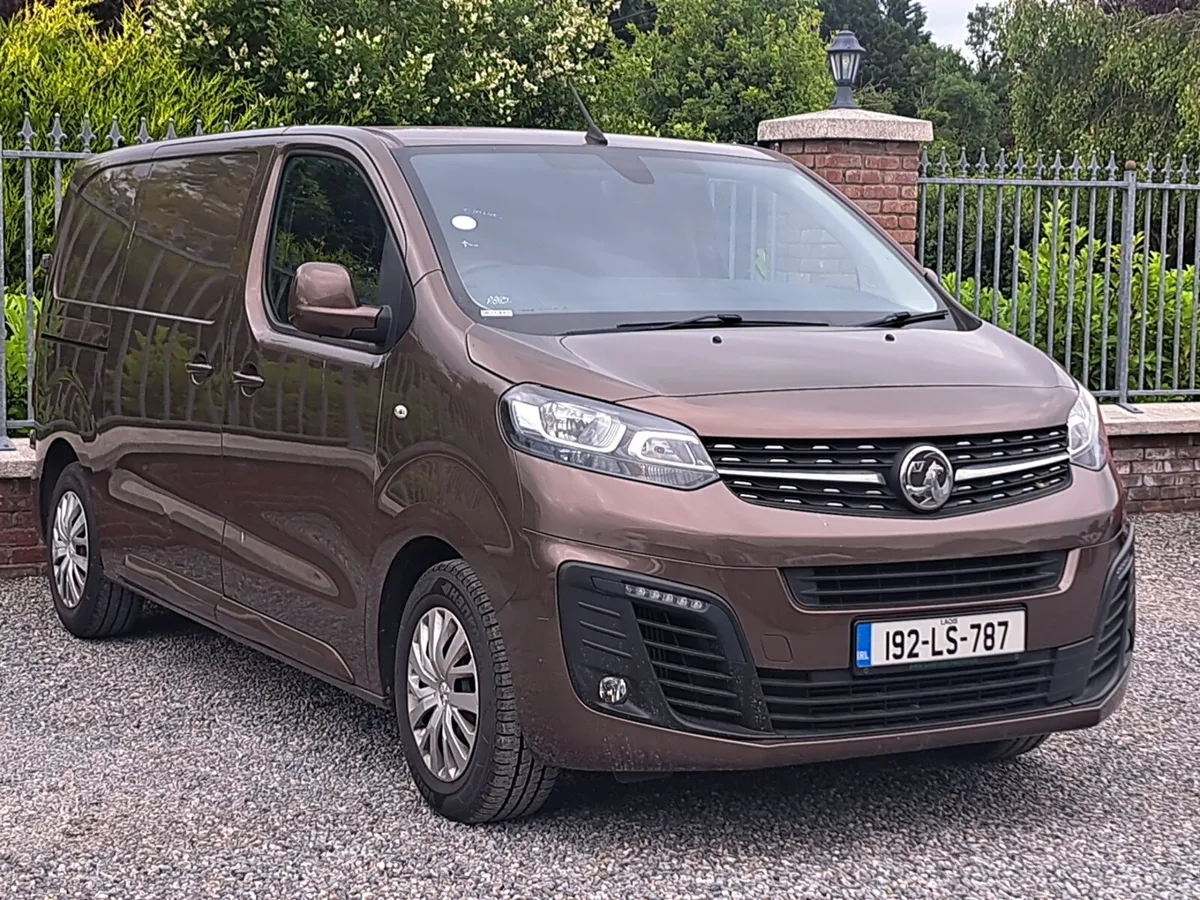 Vauxhall Vivaro Van 1.5 Diesel with 3 front seats - Image 2
