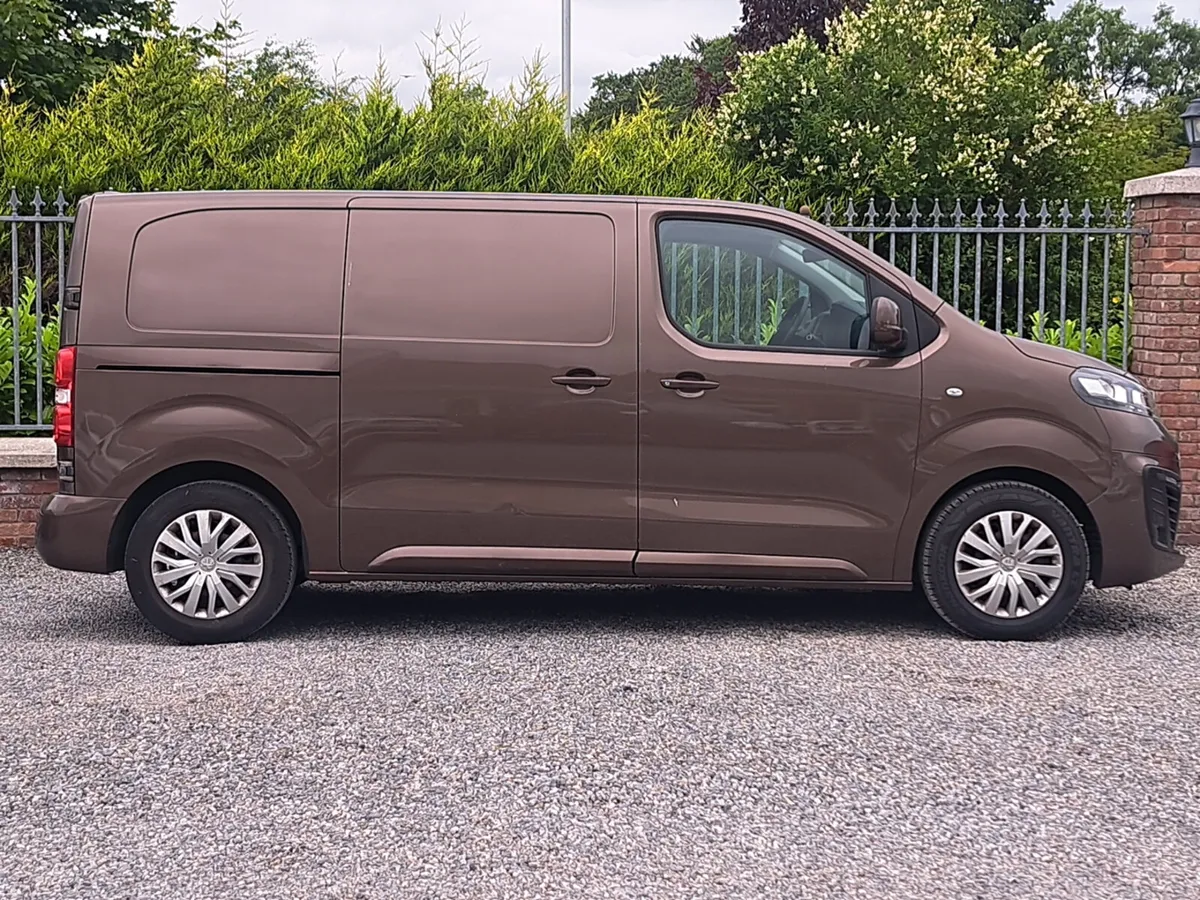 Vauxhall Vivaro Van 1.5 Diesel with 3 front seats - Image 4