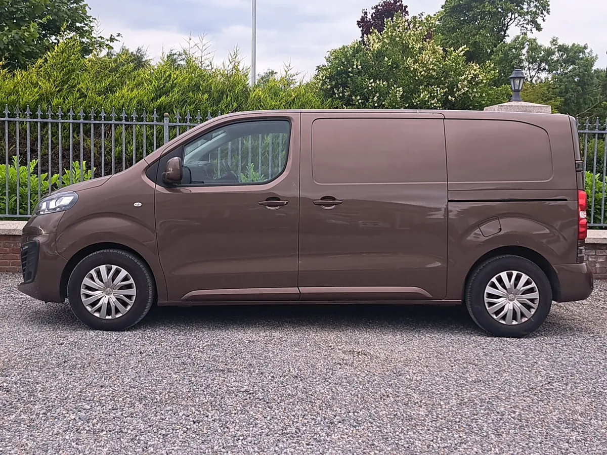 Vauxhall Vivaro Van 1.5 Diesel with 3 front seats - Image 3