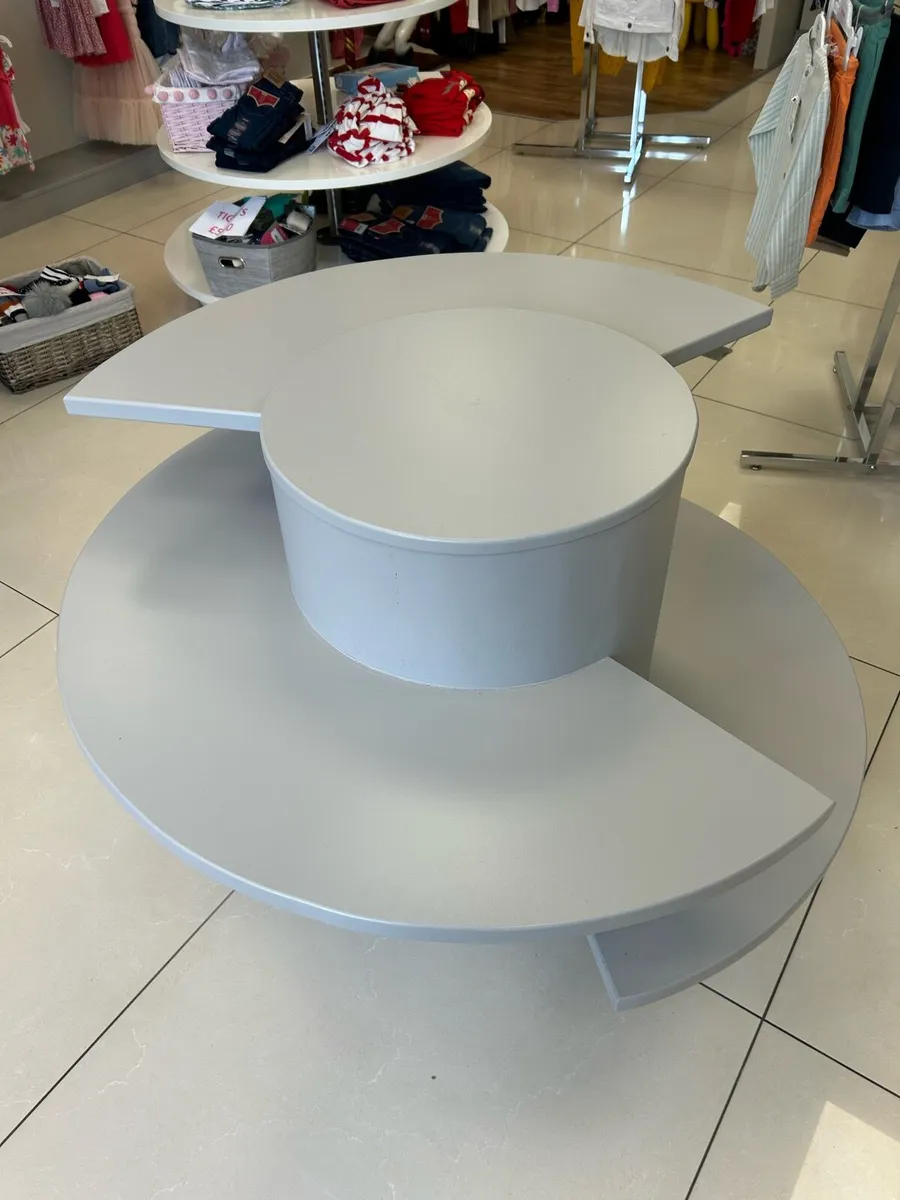 Tiered Clothing Stand - Image 3