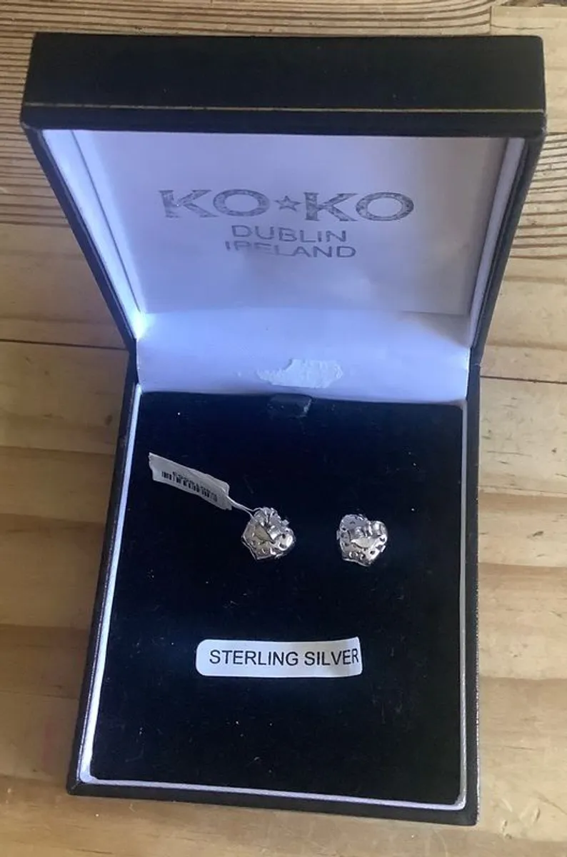 Brand new silver apple earrings - Image 2