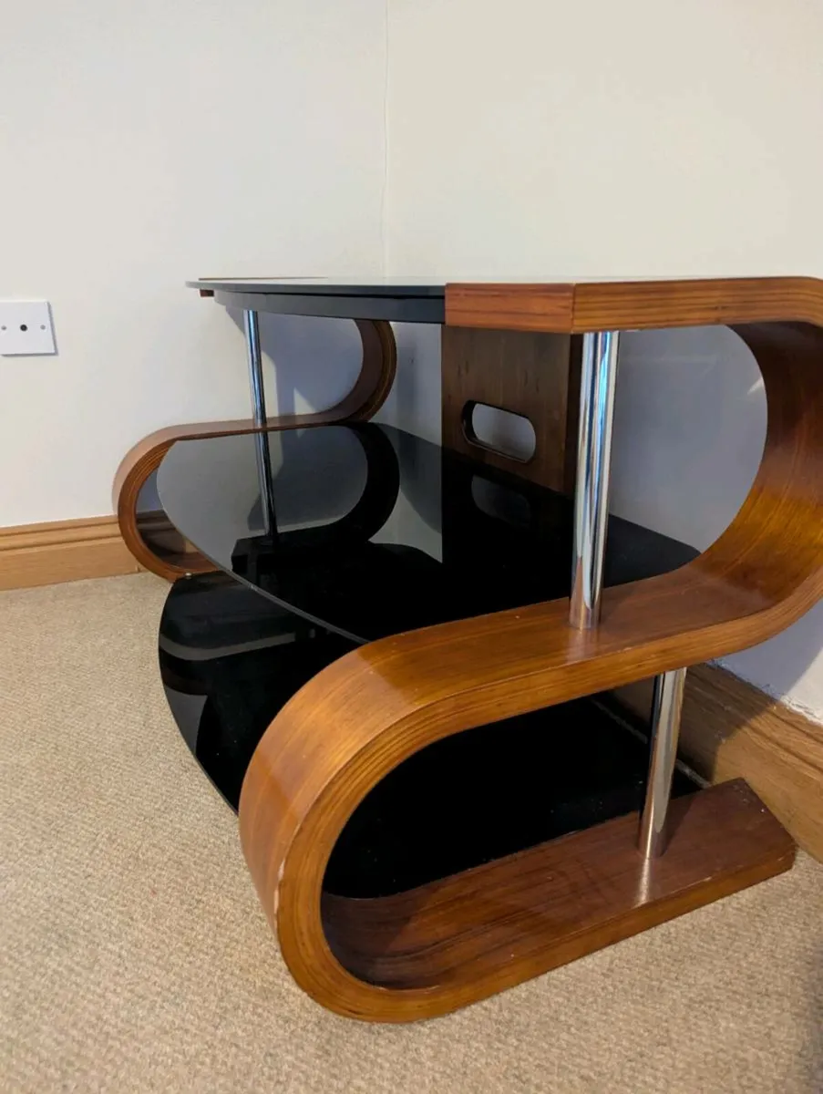 TV Stand - Image 2