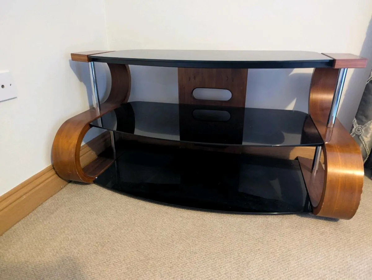 TV Stand - Image 3
