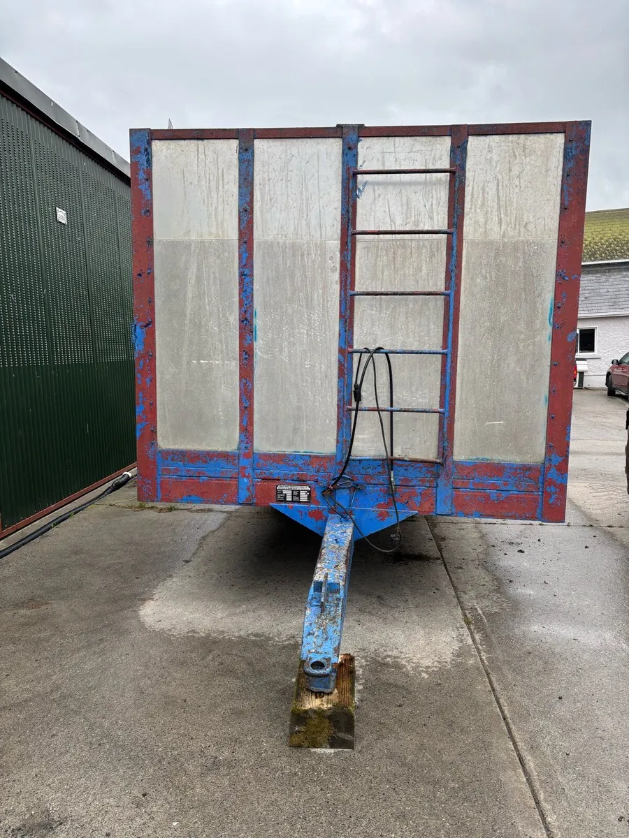 17ft Dooley cattle trailer - Image 4