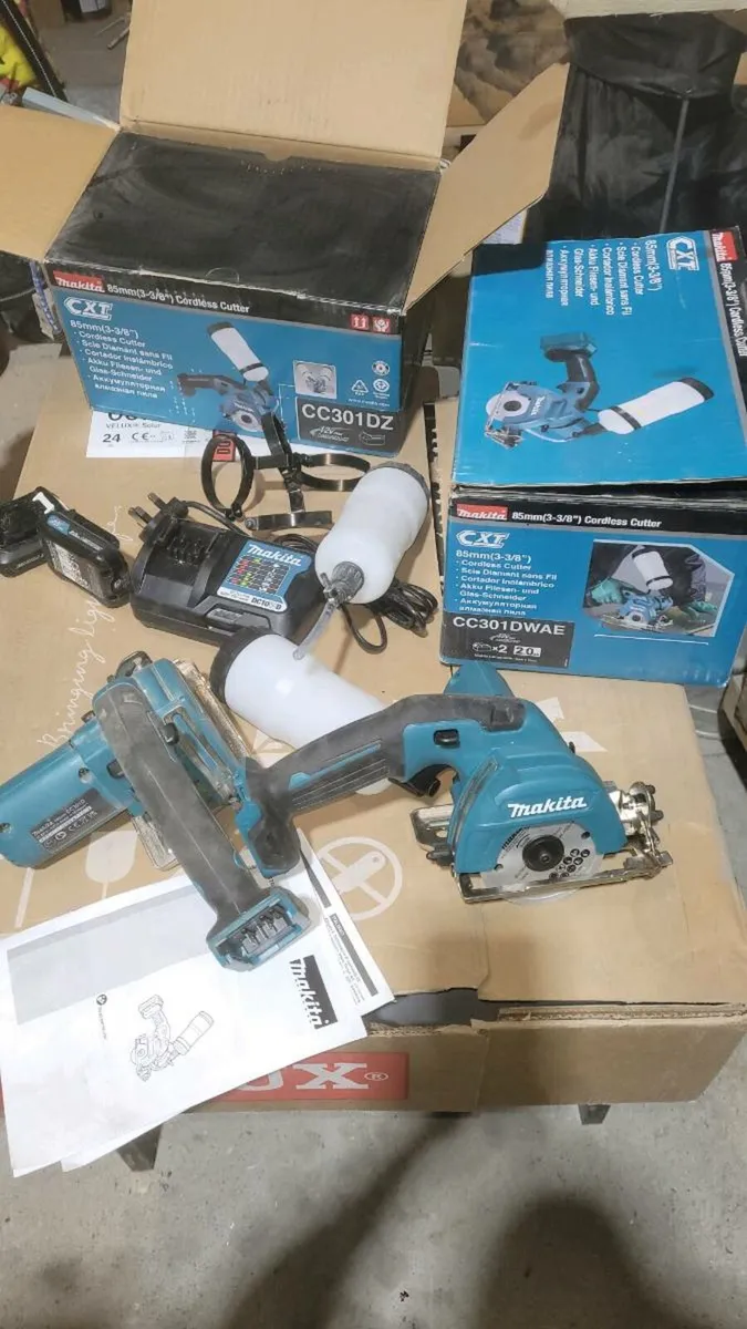 Makita tile cutter x 2 - Image 1
