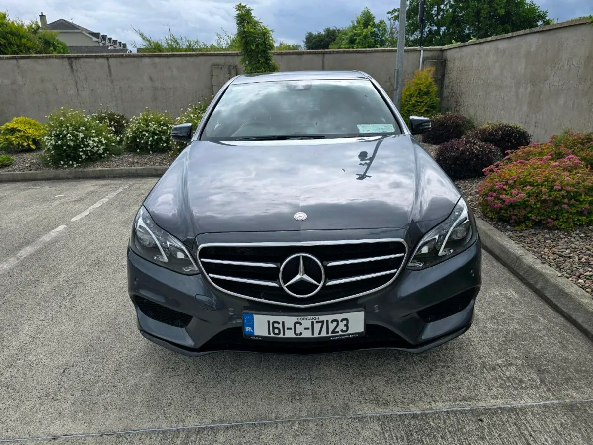 Mercedes E220 Amg - Image 3