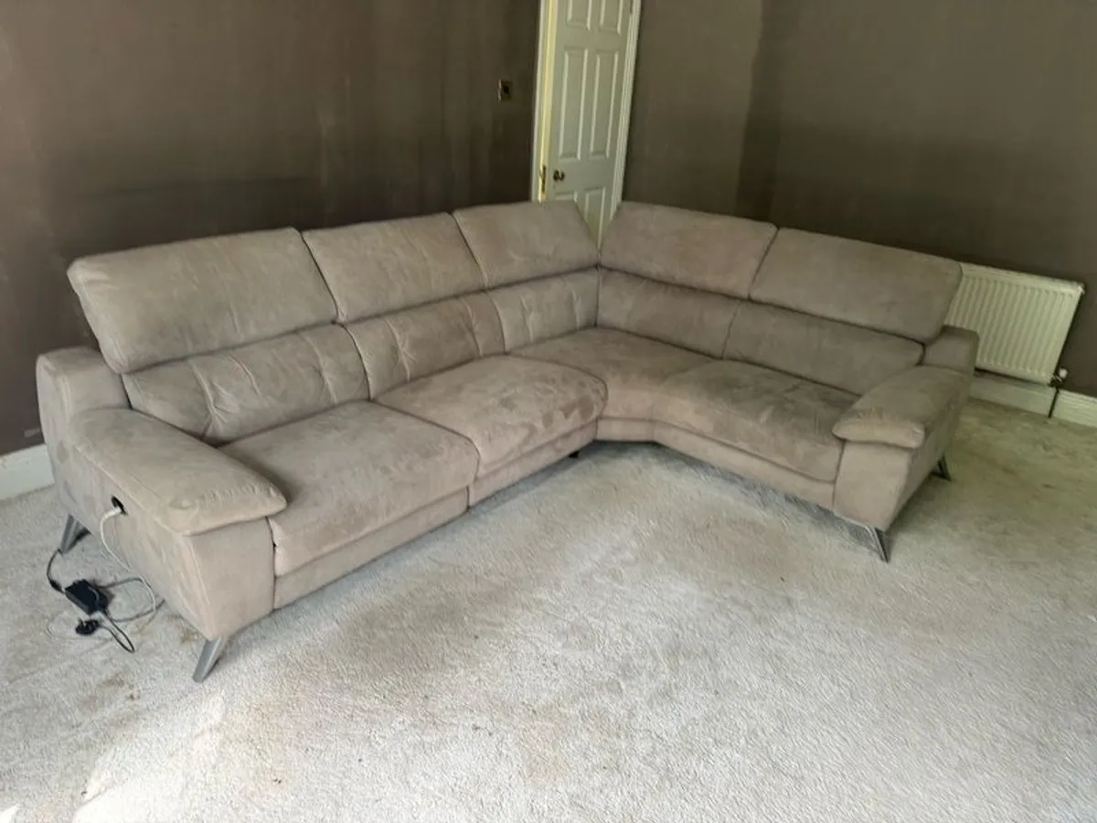Sofa - Image 3