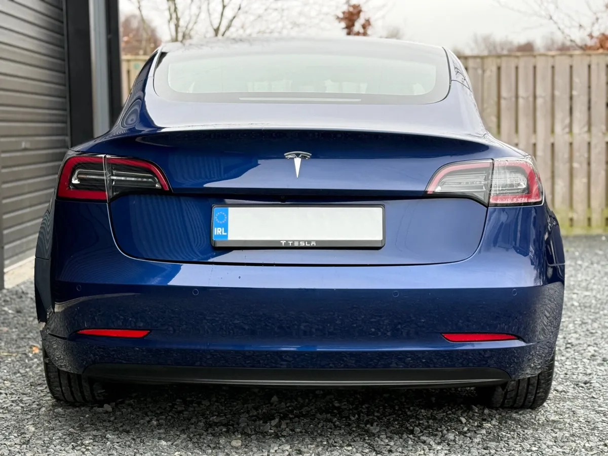 211 Tesla Model 3 Standard Plus Range - Image 2
