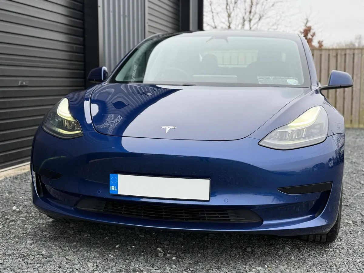 211 Tesla Model 3 Standard Plus Range - Image 3